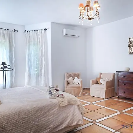 Toctoc Park Beach Villa Estepona