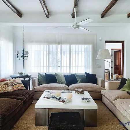 Toctoc Park Beach Villa *